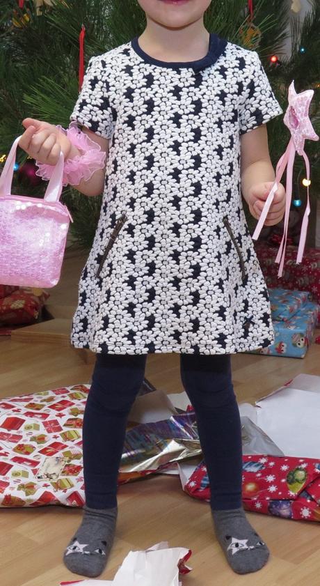 Rozkvetlé šaty top stav + legíny, 98