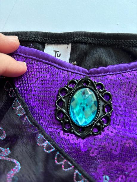 An13/ kostým halloween princezna - v.9/10 let, 