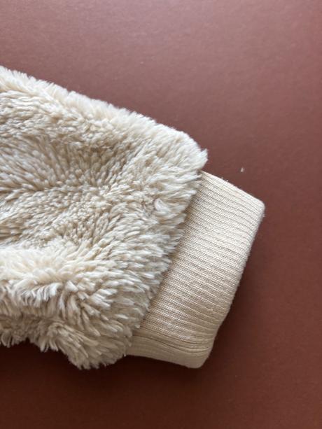 Cb/ mikina chlupaťočká - v.6/7 let, f&f,122