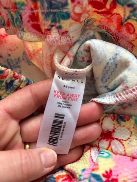 Kraťasy květované - v.4/5 let, nutmeg,110