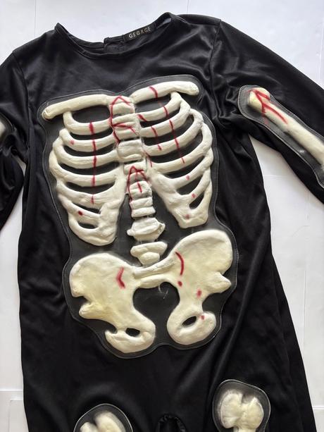 An6/ kostým kostlivce 3d aplikace - v.9/10 let, 