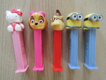 Pezz zásobníky -5 ks,