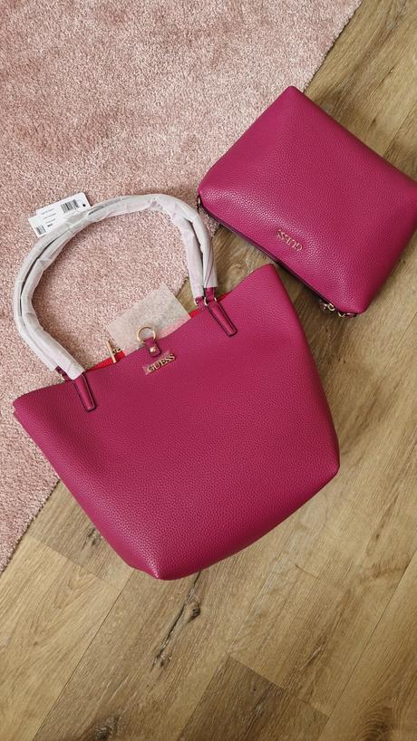 Kabelka guess, guess