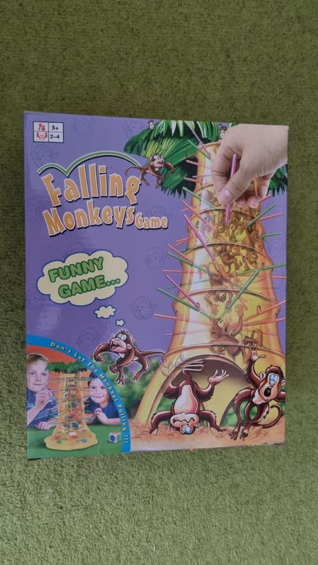 Hra padající opičky,