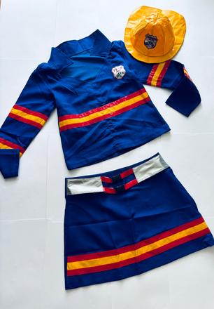 An10/ kostým hasička - v.8/10 let,