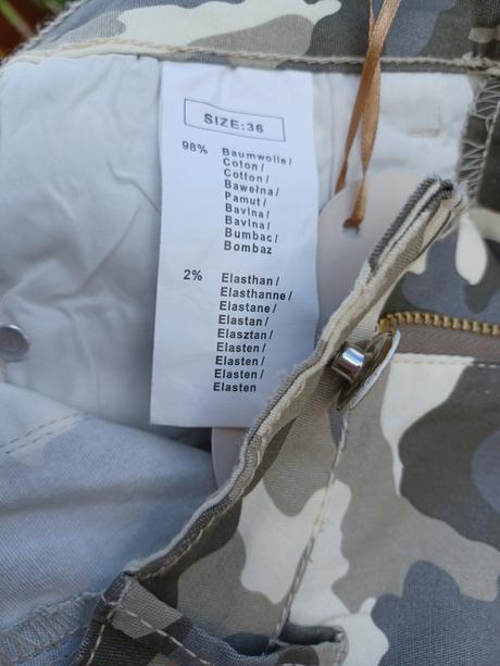 Skiny kalhoty maskáčového vzhledu, 36