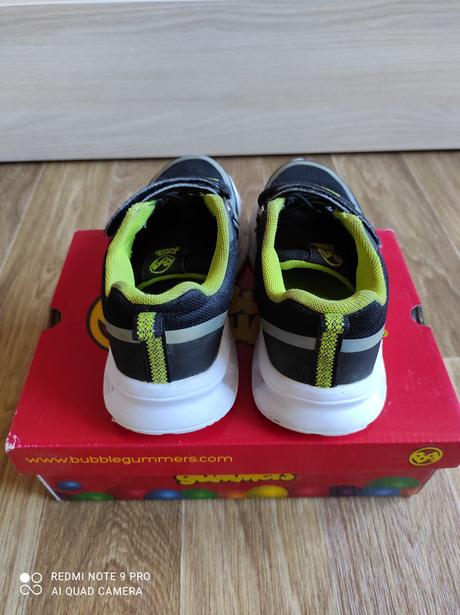 Svítící boty, bubble gummers,32