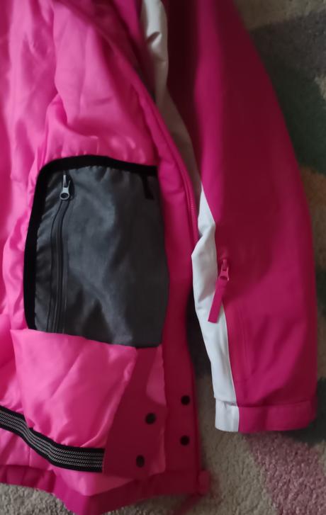 Krásná dívčí lyžařská bunda vel. 146/152 + triko, 146