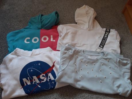 4x mikina set i jednotlivě, reserved,158