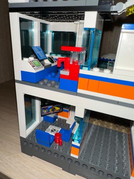 Lego city 60167 základna pobřežní hlídky,