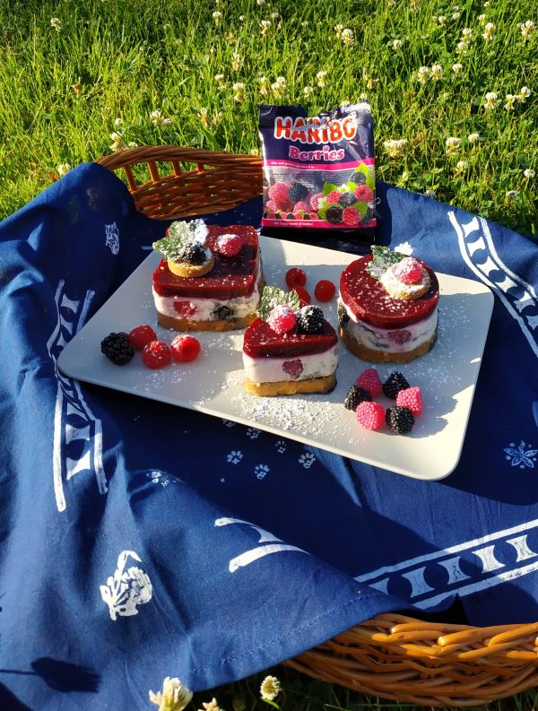 Image title Image title