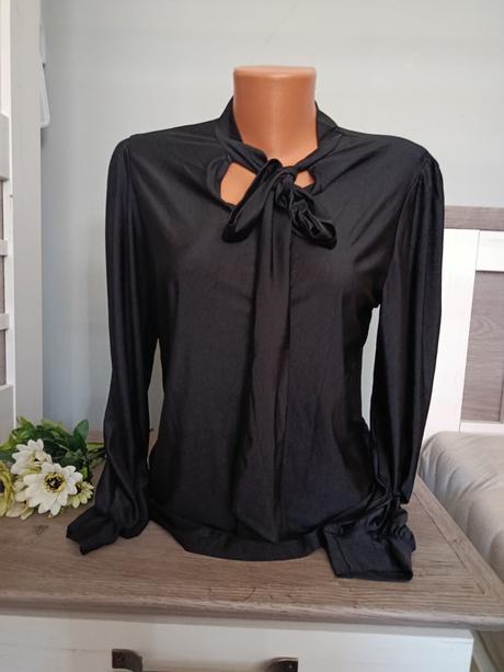 Halenka s úvazem, m