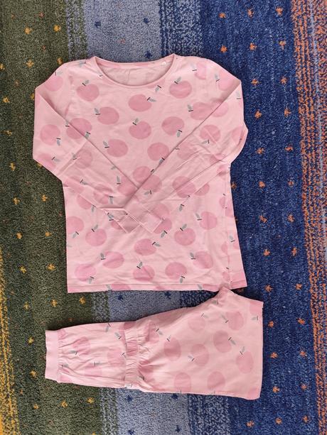 Pyžamo dívčí, 158