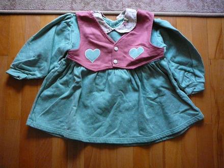 Teplejší šatičky, 98