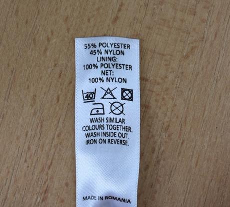 Šaty vel. 10 let, 140