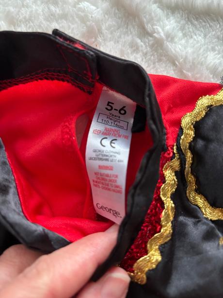 An15/ kostým pricipalka - v.5/5 let, 