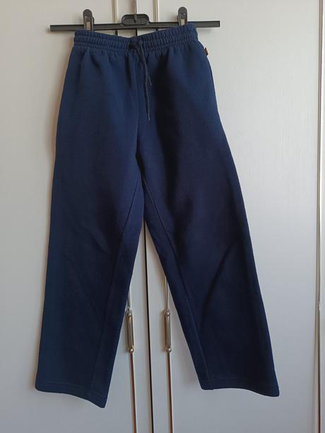 Dětské tepláky, 134