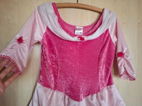 Princeznovské šaty vel 140/146/152, 140