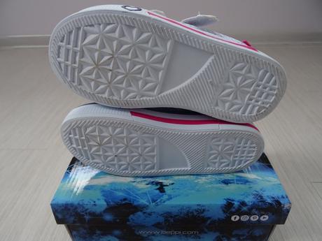 Nové dívčí svítící tenisky zn. beppi vel. 29, 29