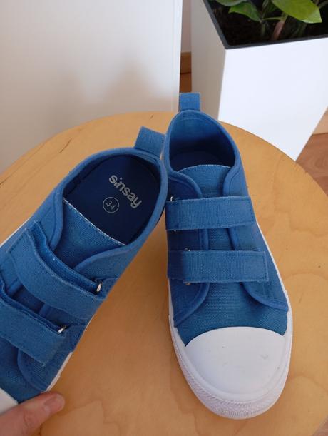 Tenisky s bílou podrážkou, sinsay,34