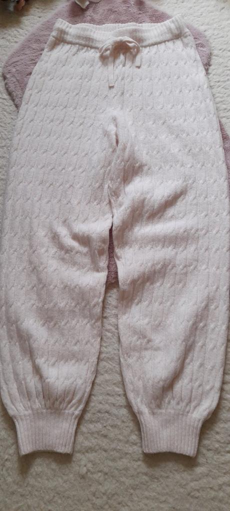 H&m pletené kalhoty jogger s copánkovým vzorem, h&m