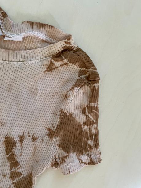 Dvojice crop topů, vel xs, divide a ff, xs