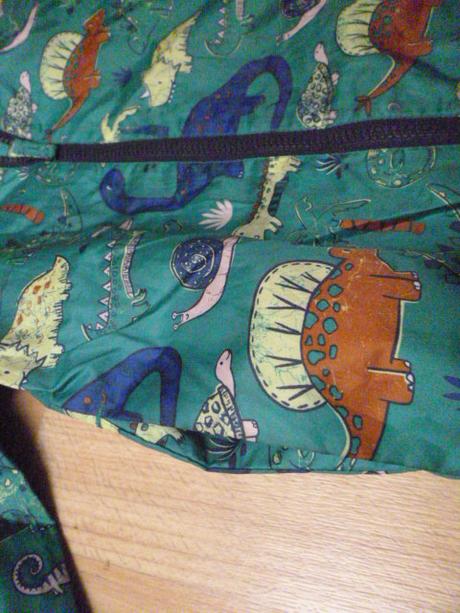 Šustáková dino bunda vel. 5-6, 110