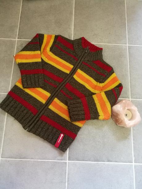 Chlapecký svetr ngs 104, 104