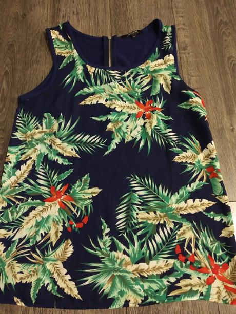 Lehké kytkované tílko, reserved,m