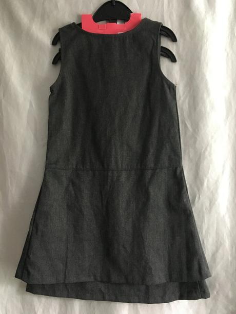 Vel. 104 šedá šatová zástěra, 104