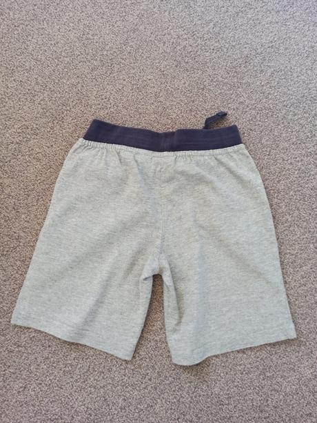 Kraťasy, lupilu,110