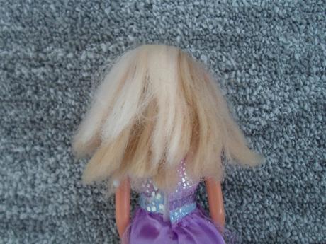 Panenka barbie se stolečkem a křeslem,