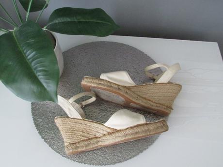 Letní sandály na klínku, 40