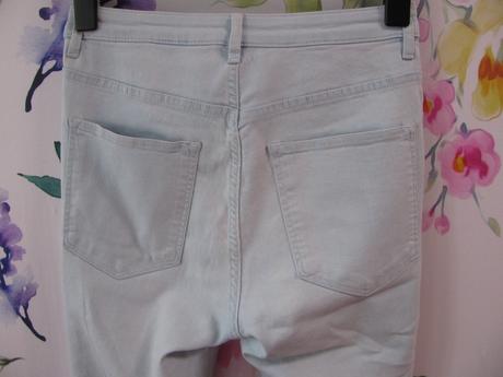 Dámské sv.modré pružné trhané džíny,skiny, h&m,36