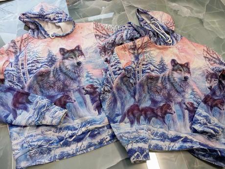 Vlčí mikiny pro sestřičky xs a m, 152