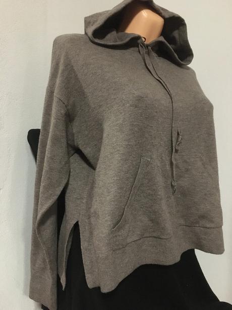 Vel. 36 hnědá pletená mikina s kapucí, 36