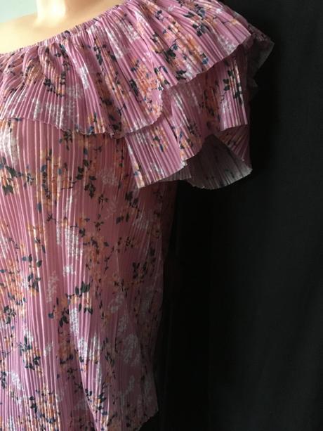 Vel. 38 světle růžový top s volánem, 38