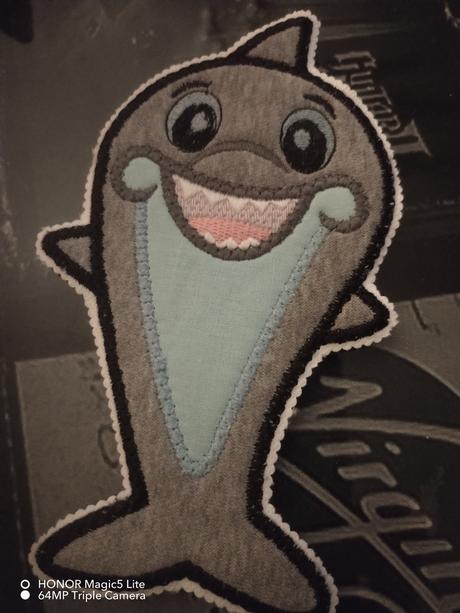 Záložka do knížky žralok,