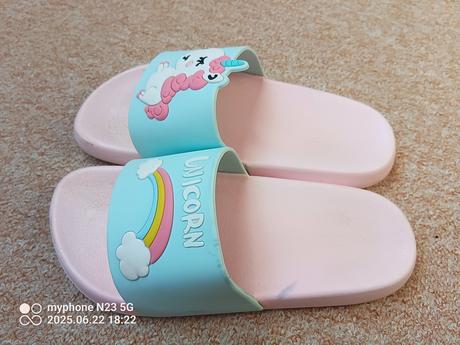 Pantofle "jednorožec" vel."32/33", 32