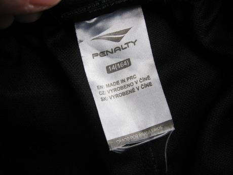 Černé nenošené tréninkové tepláky penalty, 164