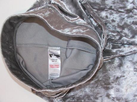 W218 saténové tepláky vel. 5 let, 116