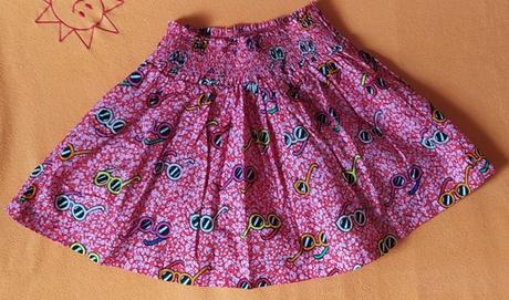 Sukně červená s brýlemi, h&m,110