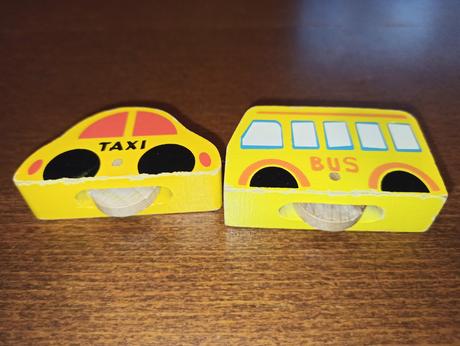 Dřevěné městečko včetně krabice, pexeso,