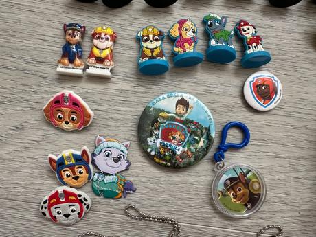 Sada tlapková patrola / paw patrol figurky,náramky, 