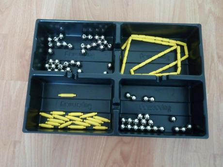 Magneticka stavebnice,
