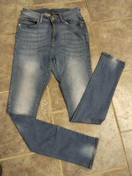 Džíny, esmara,m