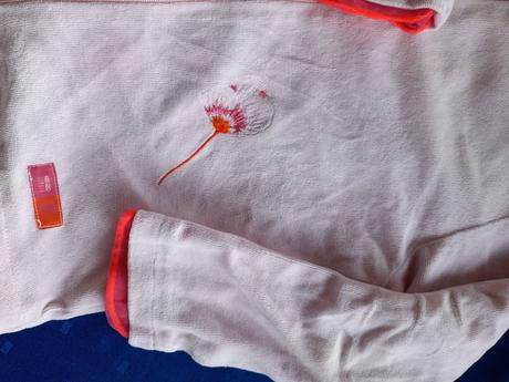 Růžová mikina slabá s mákem výšivkou, 110