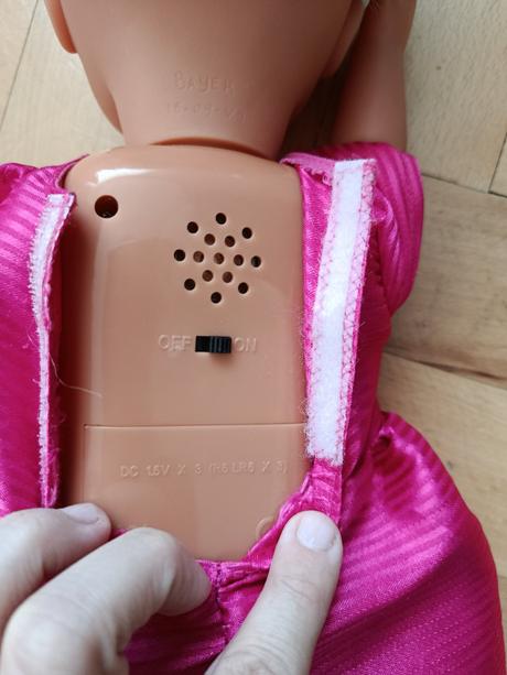 Panenka - zpívá, chodí, 