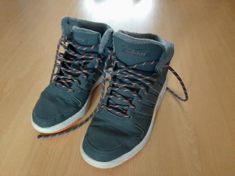 Kotníčkové zateplené boty zn. adidas, adidas,38