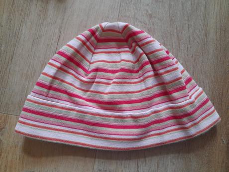 4 x čepice vel 52-54cm, 52